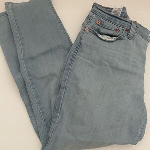 Light Blue Midrise Levi’s Boyfriend Denim Jeans